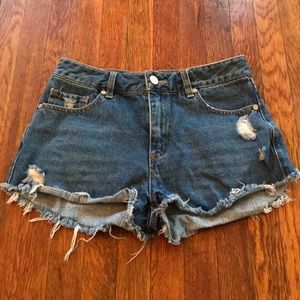 frayed jean shorts